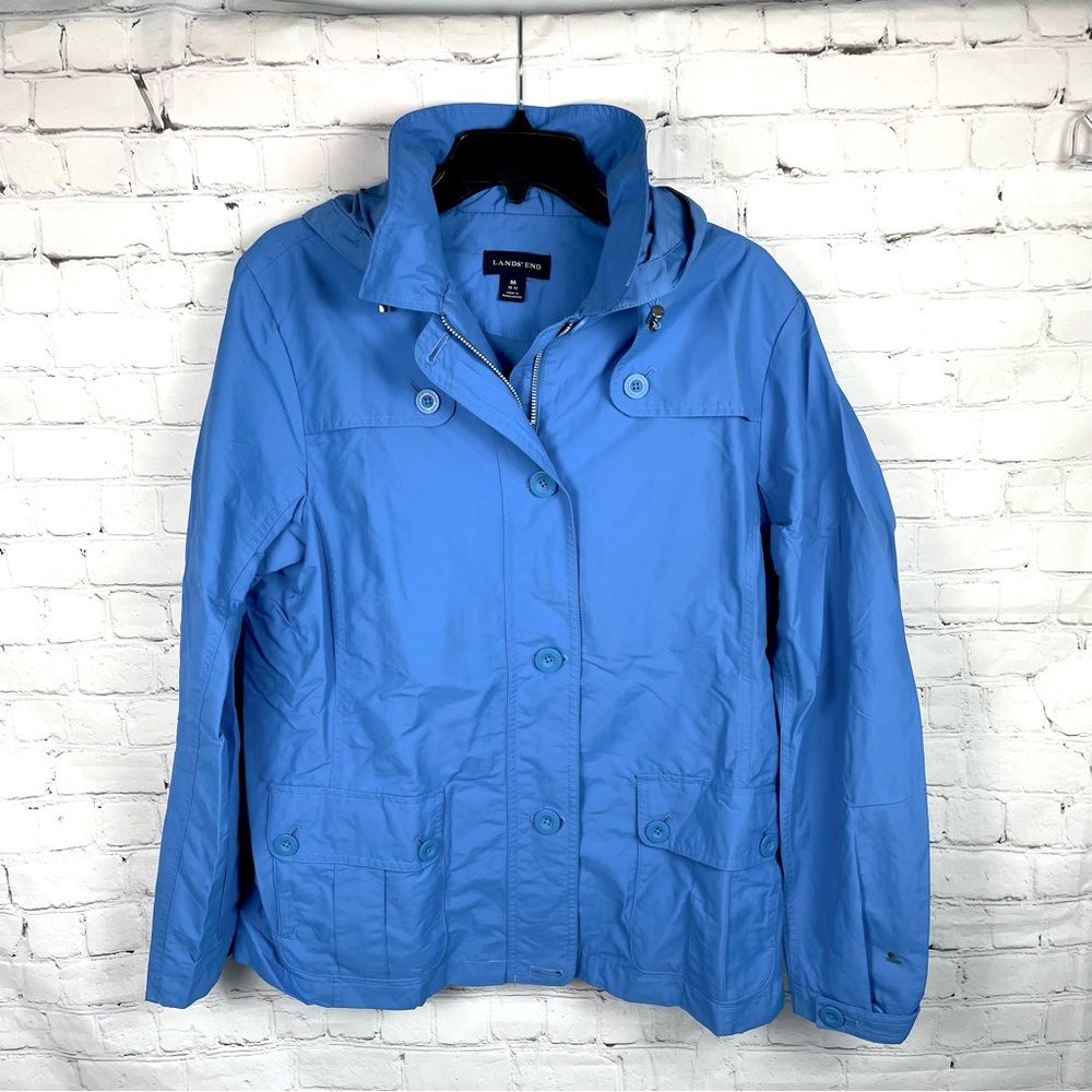 Lands’ End Blue Windbreaker/Raincoat Size M**